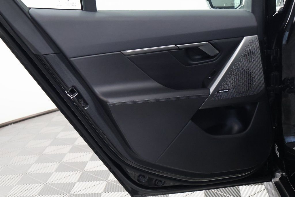 2025 BMW i5 40 - Photo 13