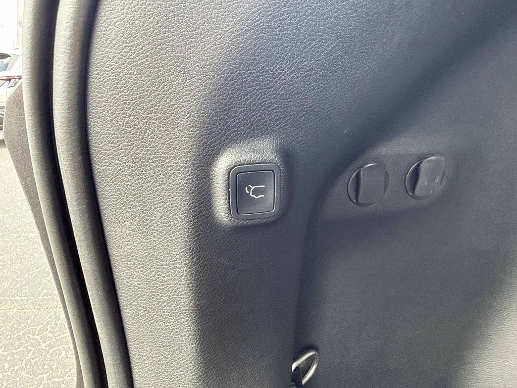 Certified Used 2019 Crystal Metallic Jeep Limited image 13