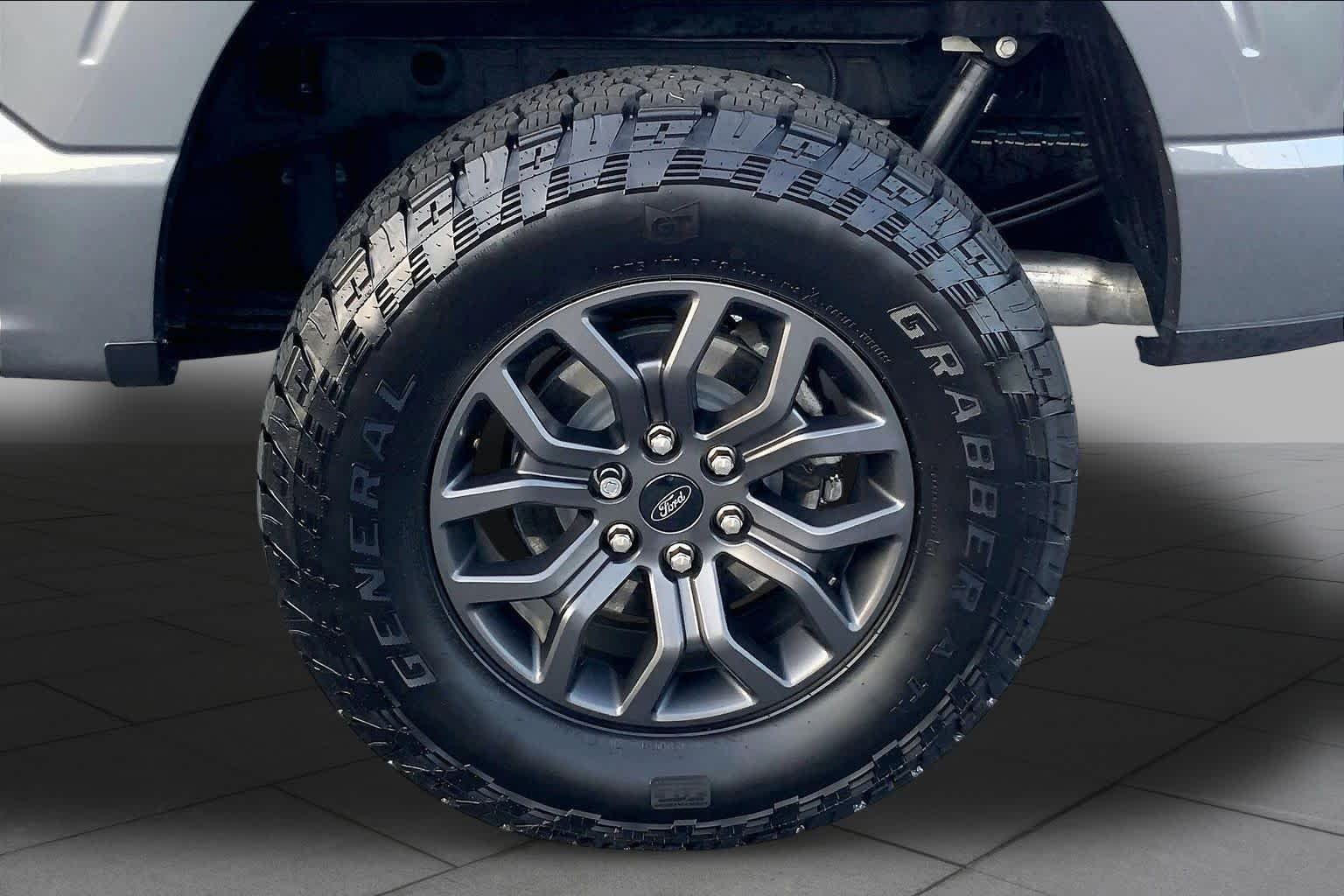 Used 2024 Carbonized Gray Metallic Ford Tremor image 10
