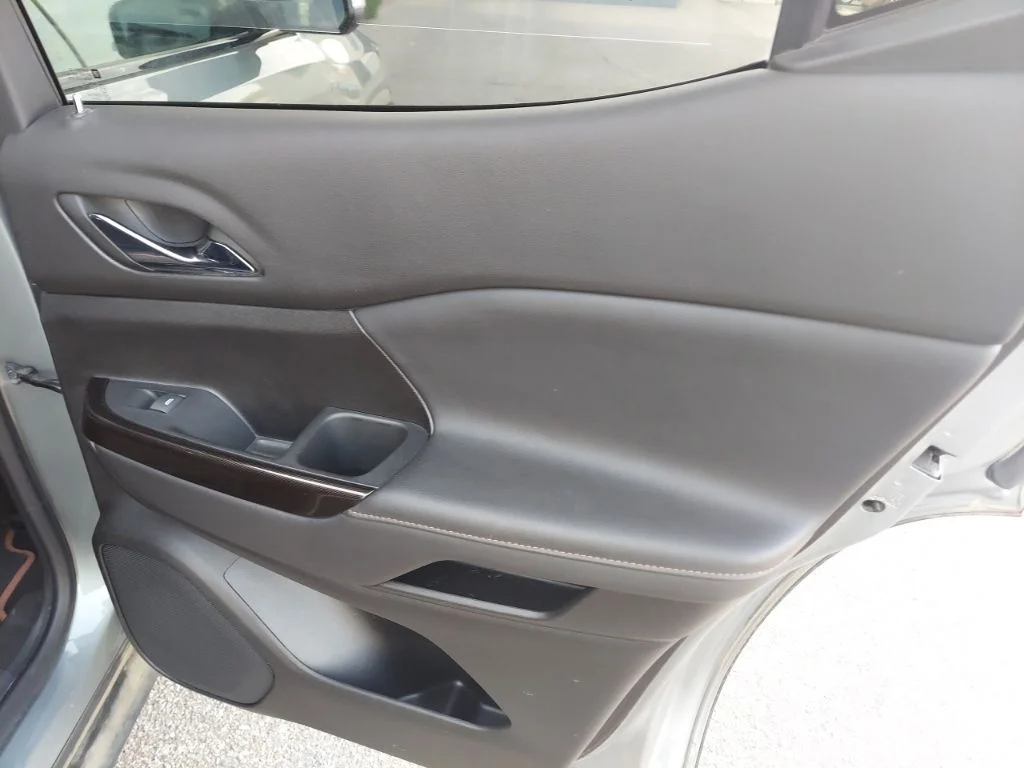 Used 2023 Silver GMC AT4 image 35