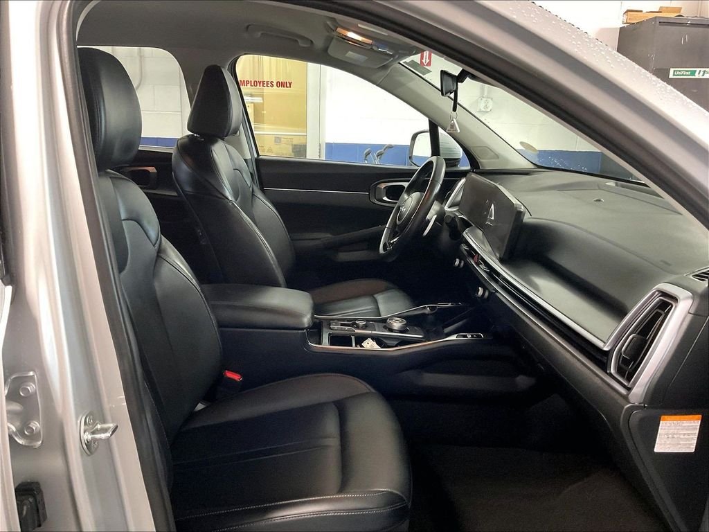 Used 2025 Silver Kia EX image 11
