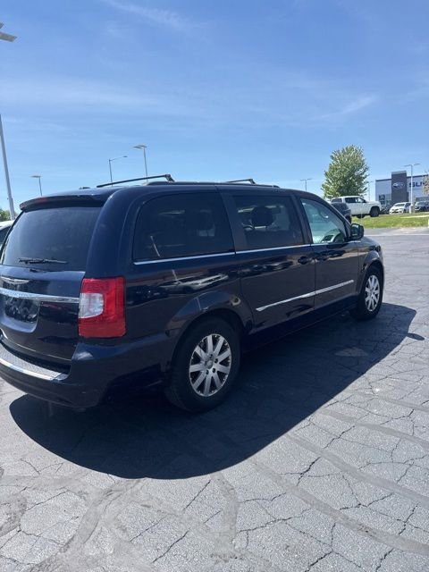 Used 2015 Chrysler Town & Country Touring with VIN 2C4RC1BG0FR600952 for sale in Janesville, WI