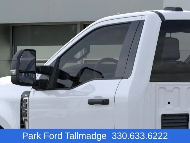 2025 Ford F-350 Super Duty Chassis Cab XL - Photo 20