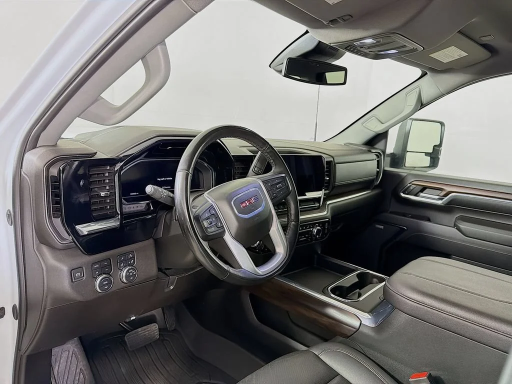 2024 GMC Sierra 3500HD SLT - Photo 10