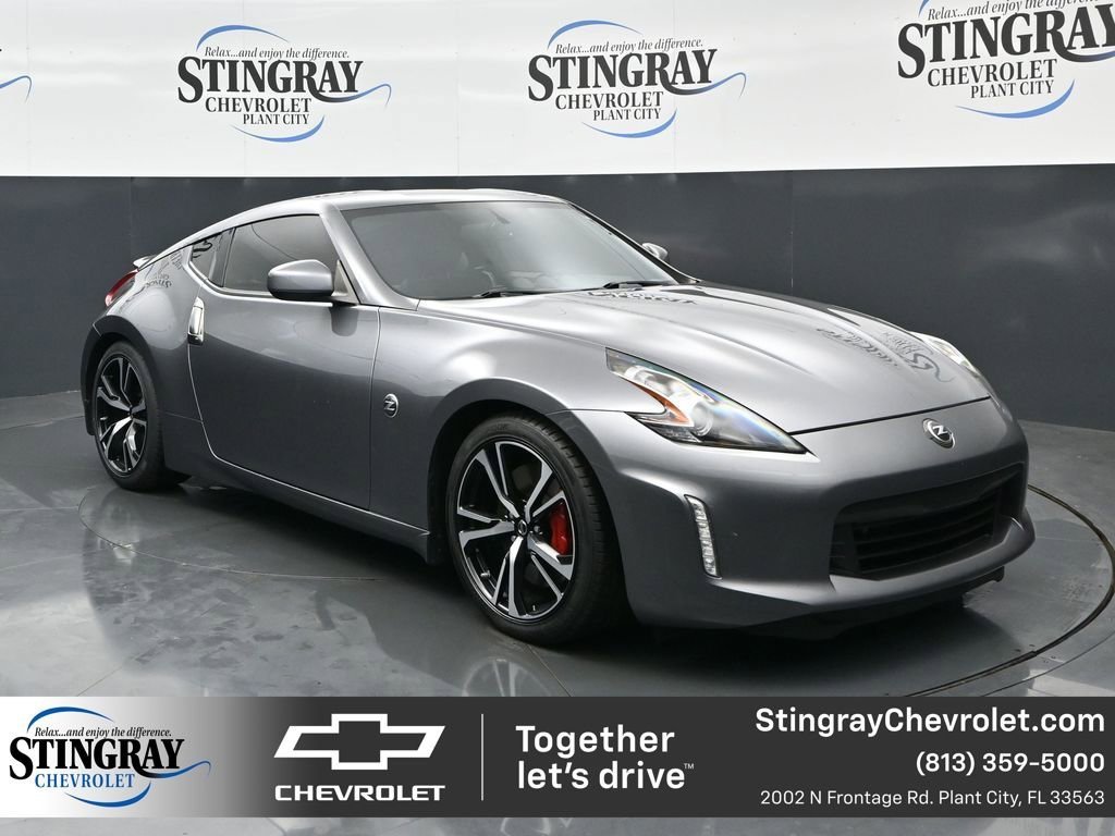2020 Nissan 370Z Coupe Touring 7A/T's photo