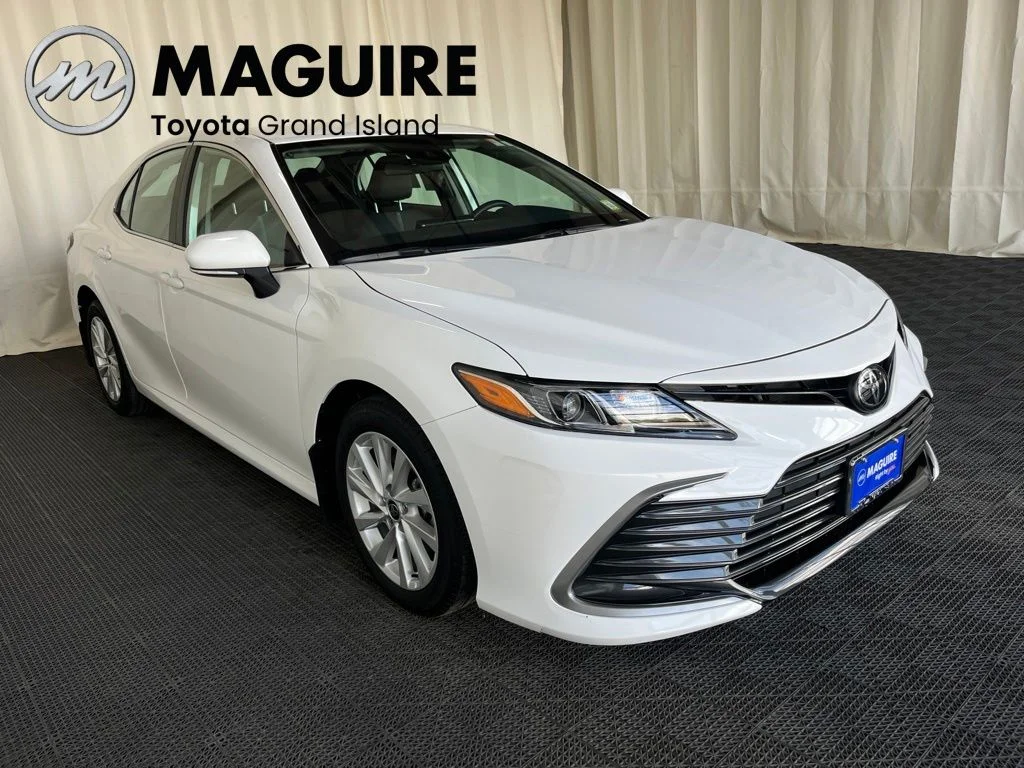 Used 2024 White Toyota LE image 32