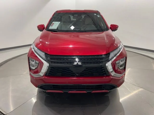 Used 2024 Red Mitsubishi SEL image 8