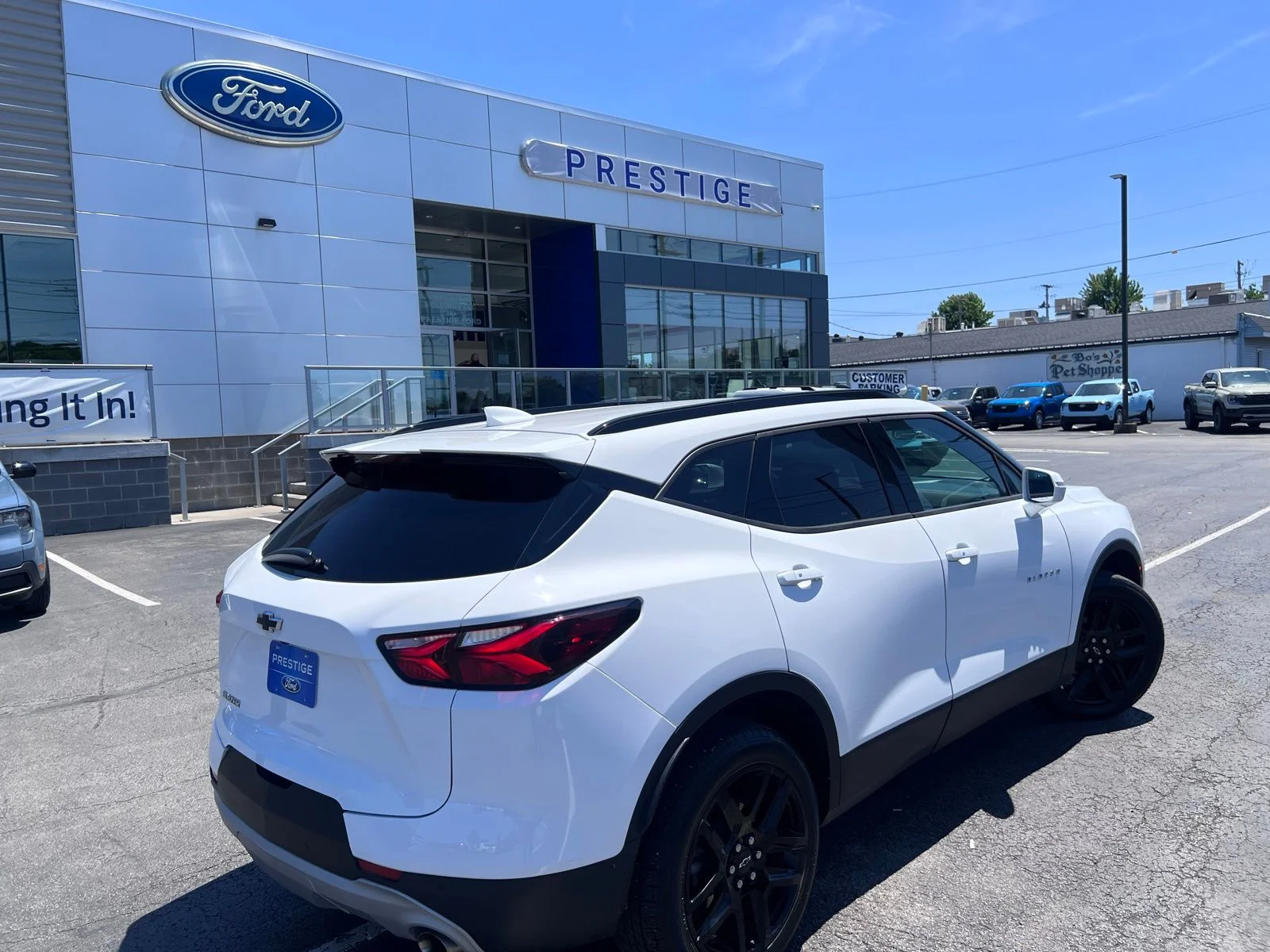 Used 2019 Summit White Chevrolet Base image 14