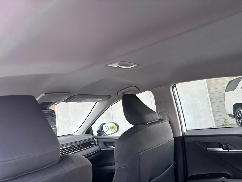Used 2025 White Toyota LE image 22