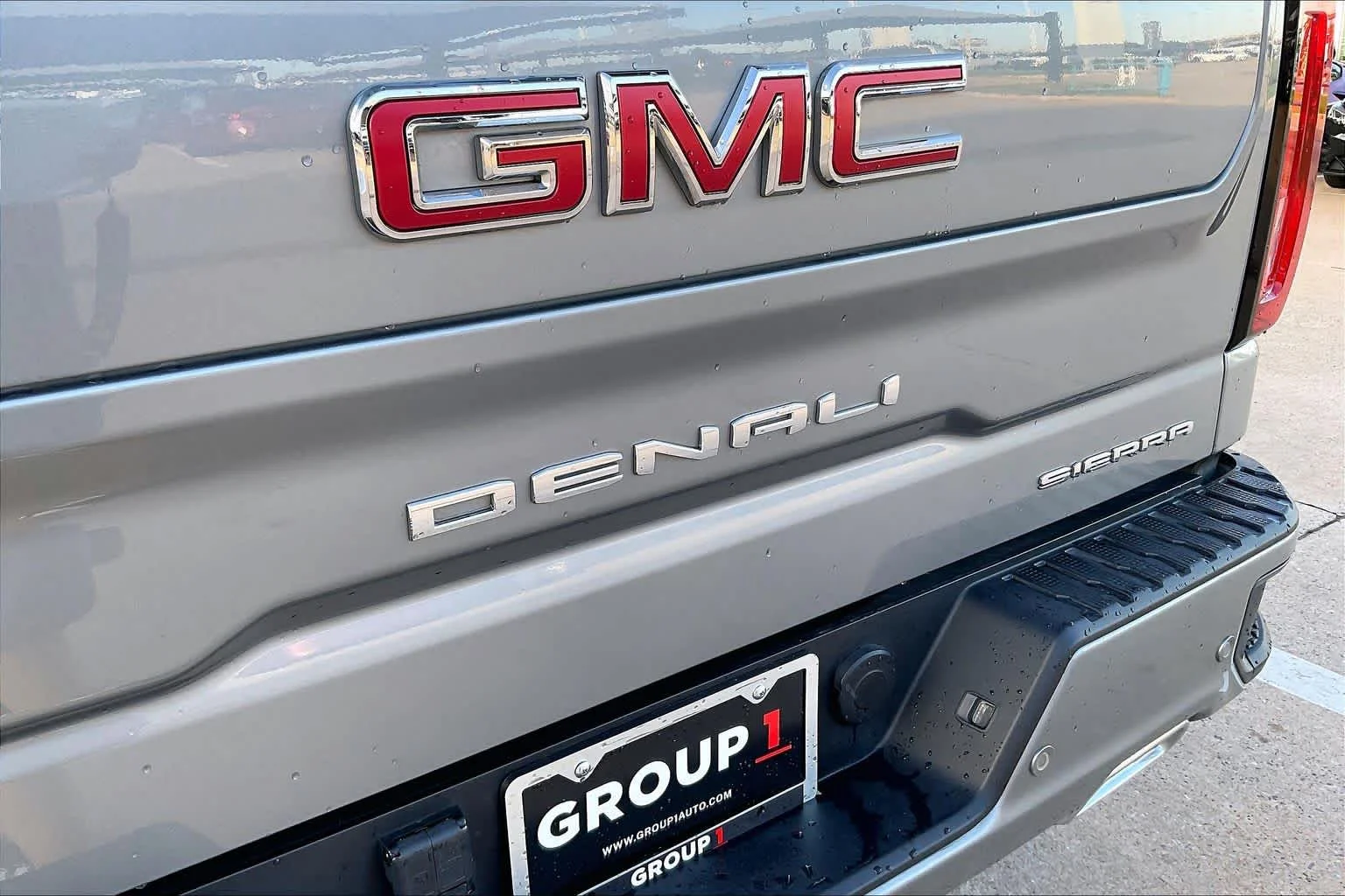 Used 2024 Sterling Metallic GMC Denali image 10