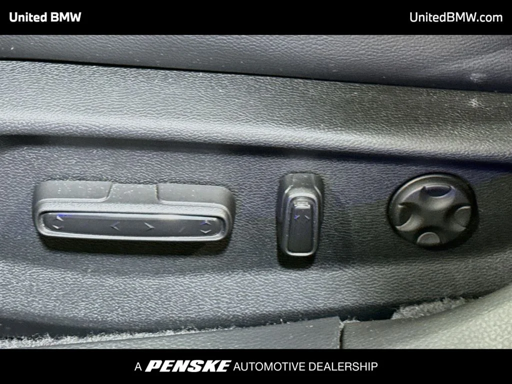 Used 2021 Crystal Black Pearl Honda Touring 2.0T image 4