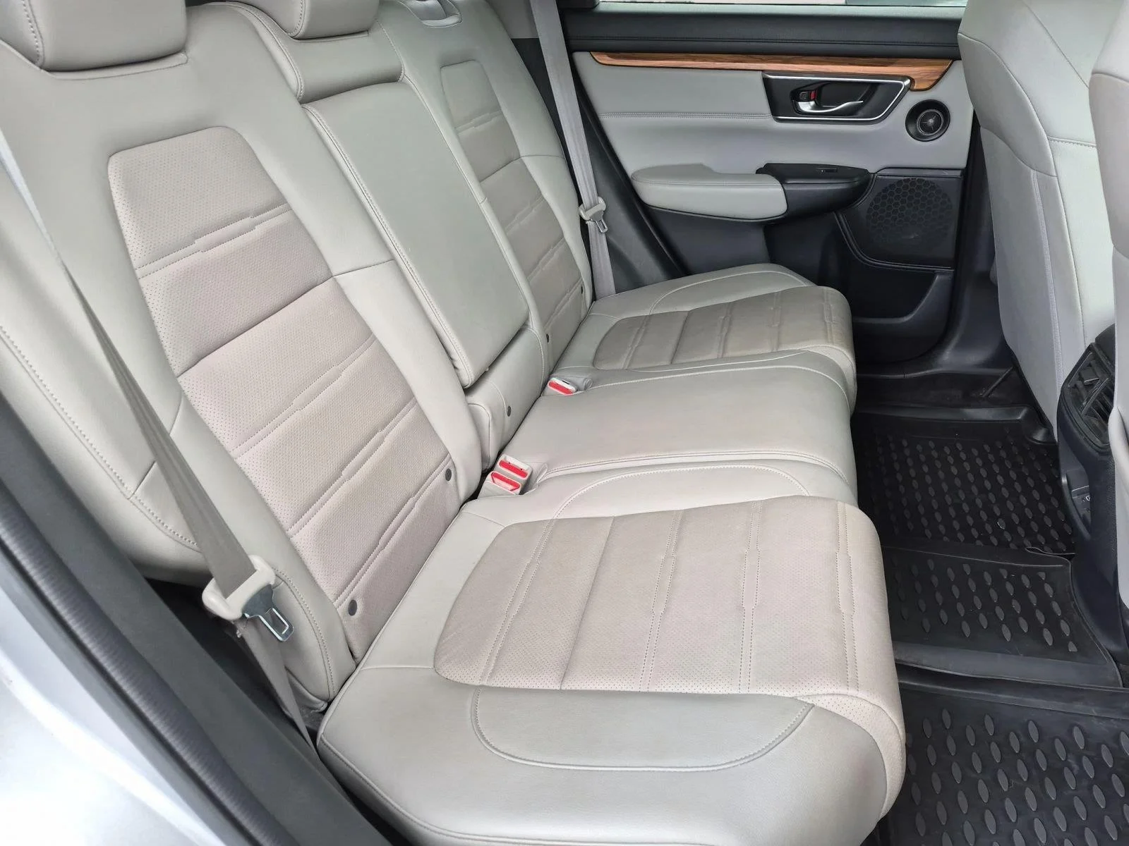 Used 2019 Lunar Silver Metallic Honda EX-L image 53