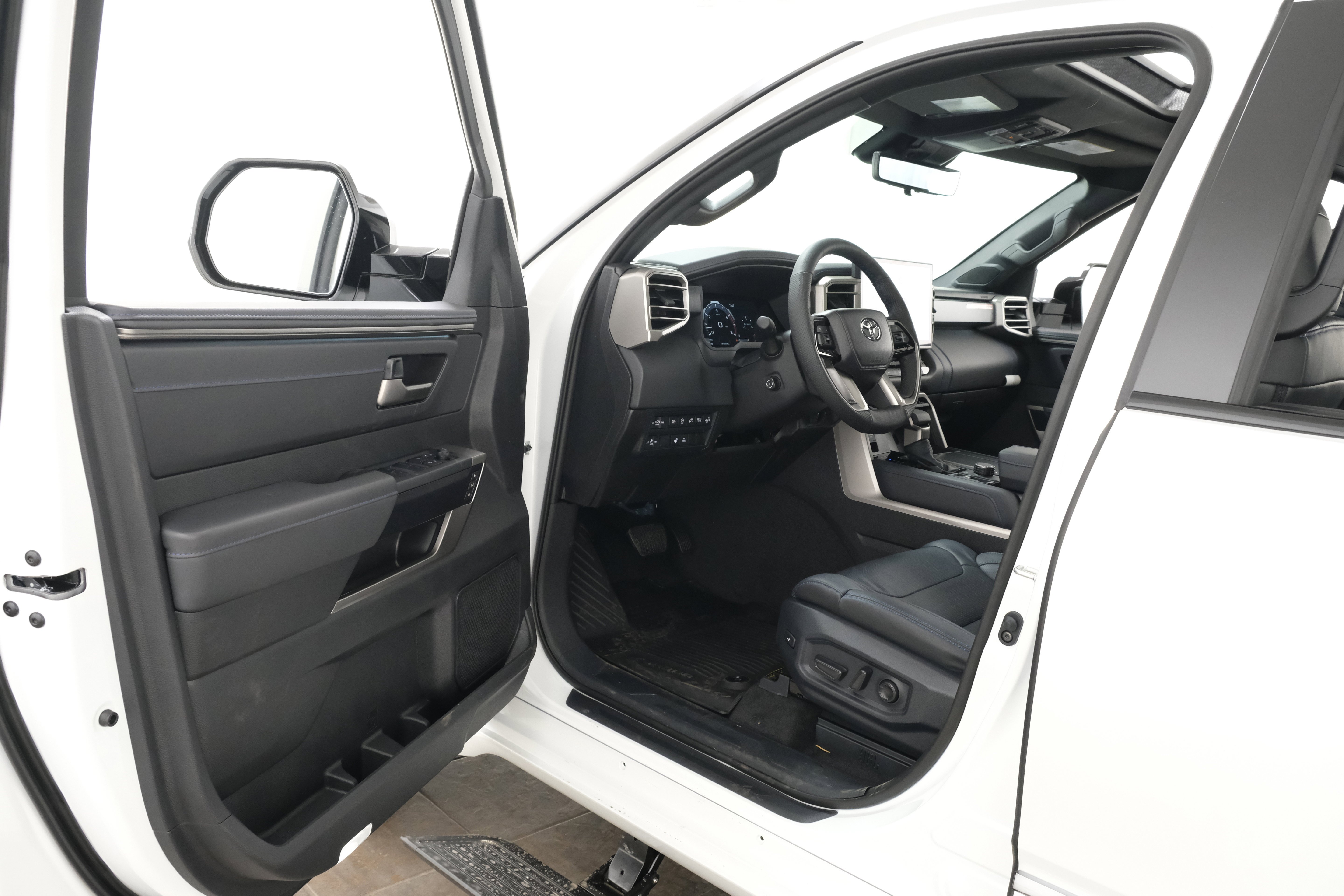 2026 Toyota Tundra Platinum - Photo 26