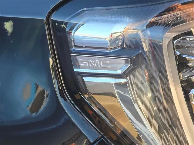 Used 2023 Black GMC Denali image 35