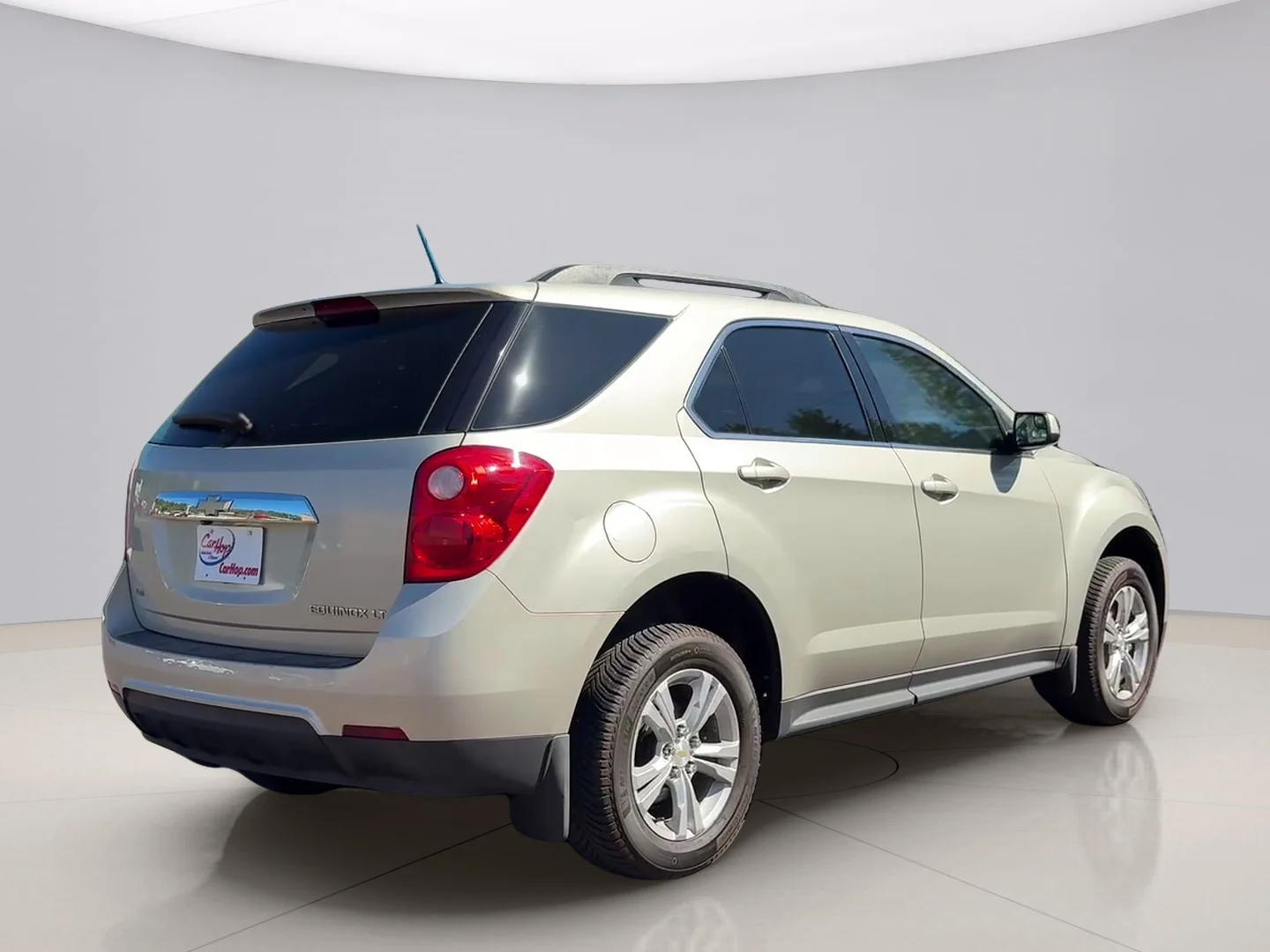 Used 2014 Gold Chevrolet 1LT AWD image 5