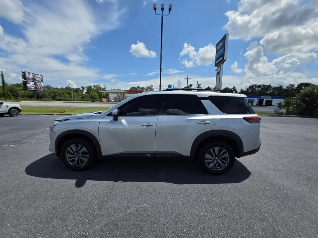 Used 2024 Silver Nissan SV image 2