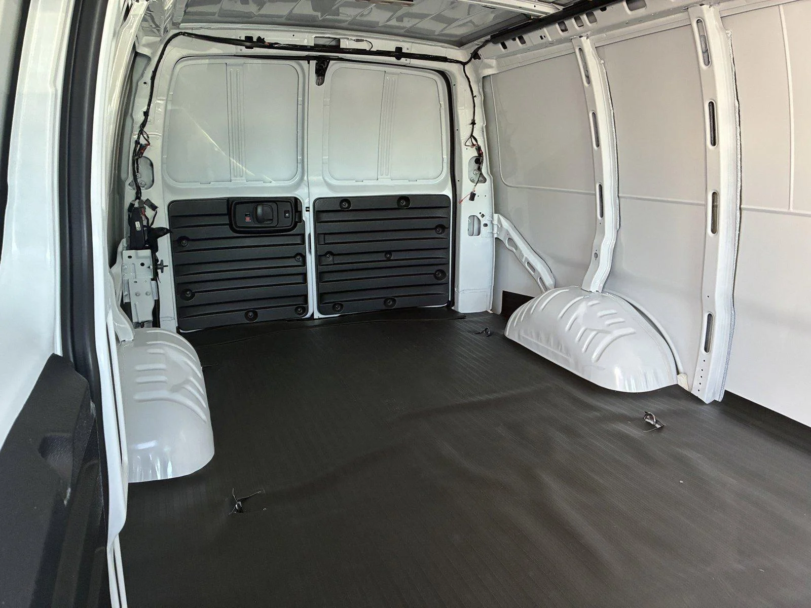 New 2026 Summit White GMC Work Van image 13