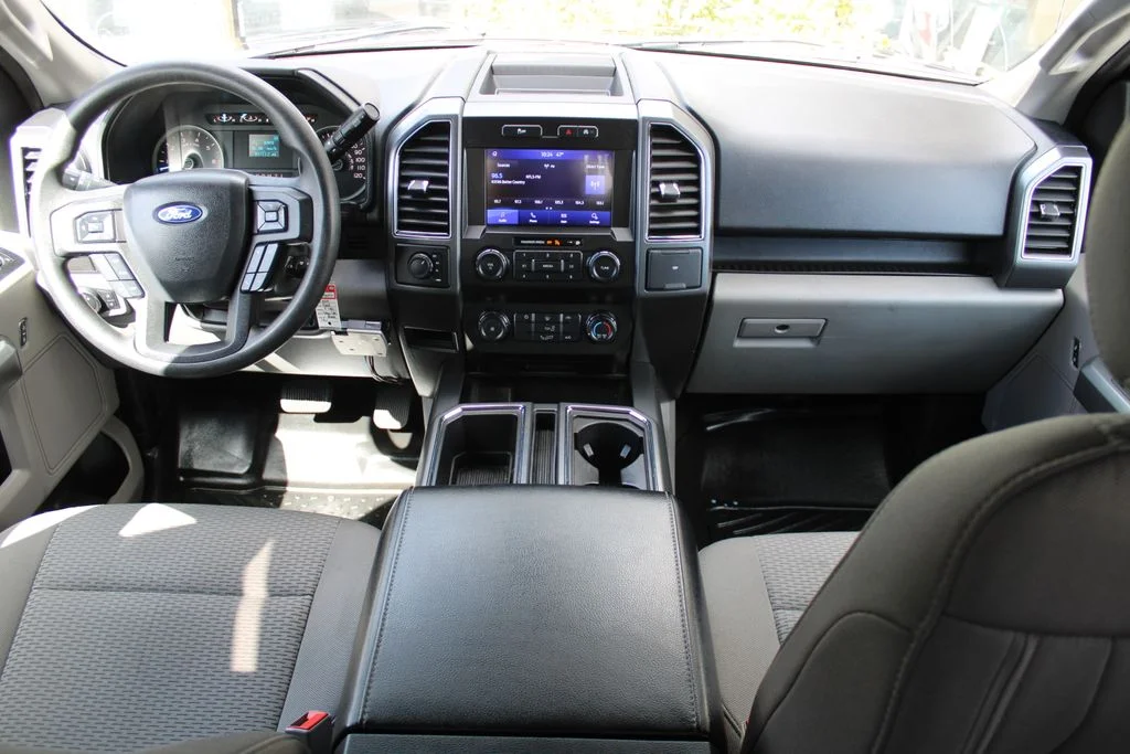 Used 2019 Agate Black Metallic Ford XLT image 14