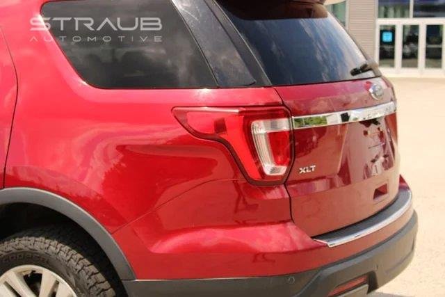 Used 2018 Ruby Red Metallic Tinted Clearcoat Ford XLT image 6