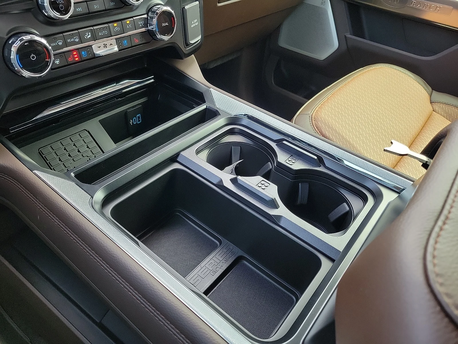 New 2026 Star White Metallic Tri-Coat Ford F-250&reg; King Ranch&reg; image 18