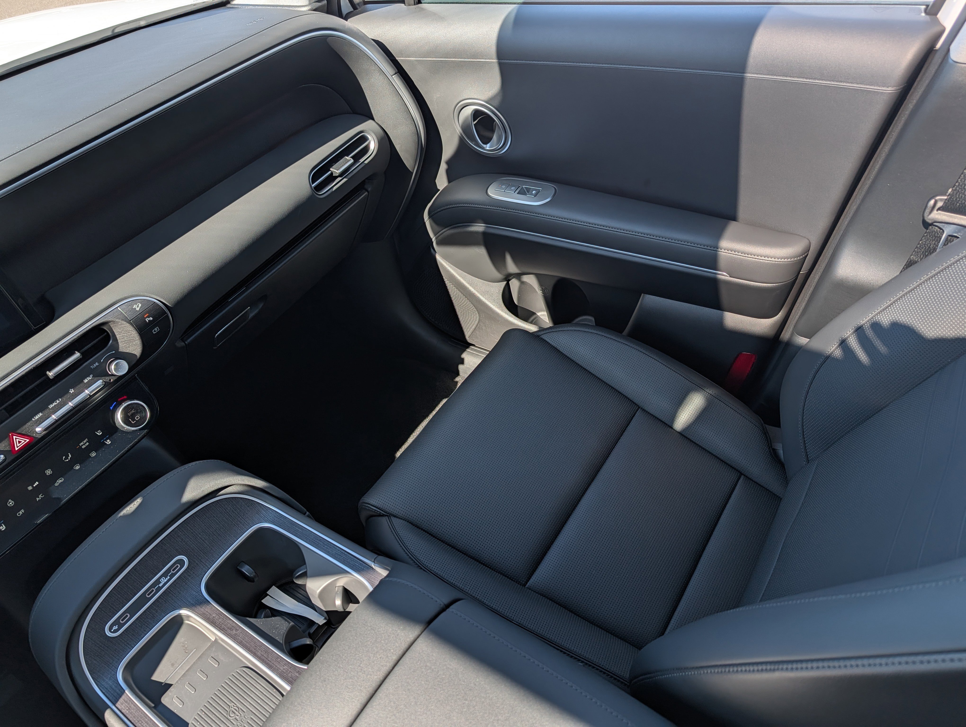 2026 Hyundai Palisade Limited - Photo 11
