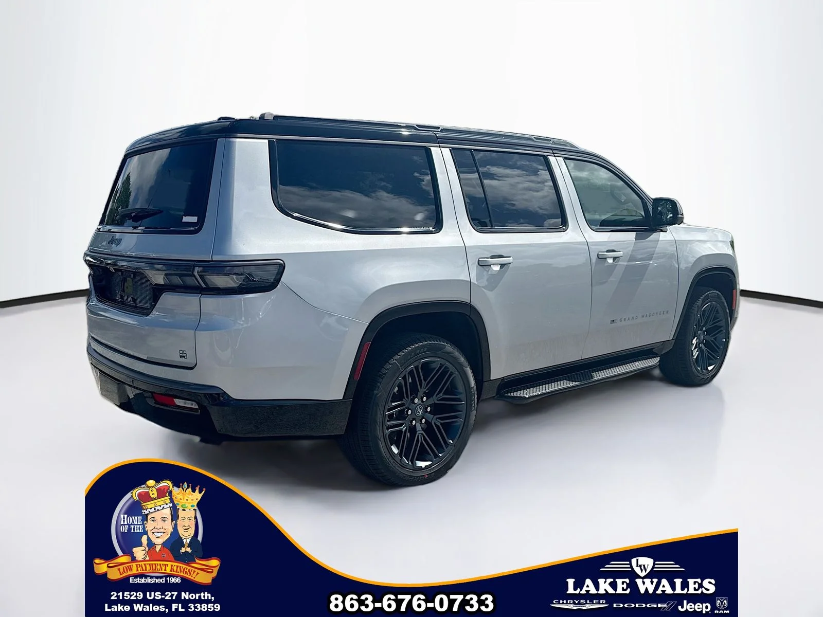 New 2026 Silver-Zynith Exterior Paint Jeep Grand Wagoneer image 6