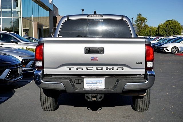 Used 2022 Silver Toyota SR5 image 9