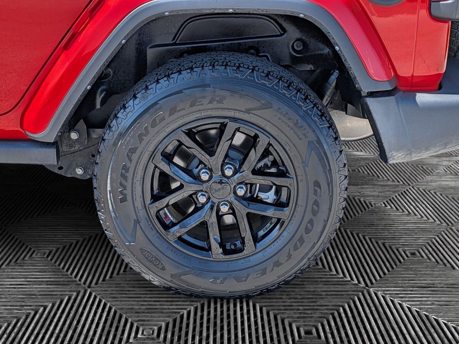 Used 2023 Firecracker Red Clearcoat Jeep Freedom image 33