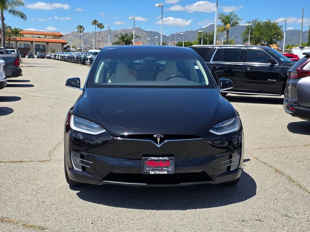 Used 2018 Tesla Model X 75D with VIN 5YJXCDE24JF101925 for sale in San Fernando, CA