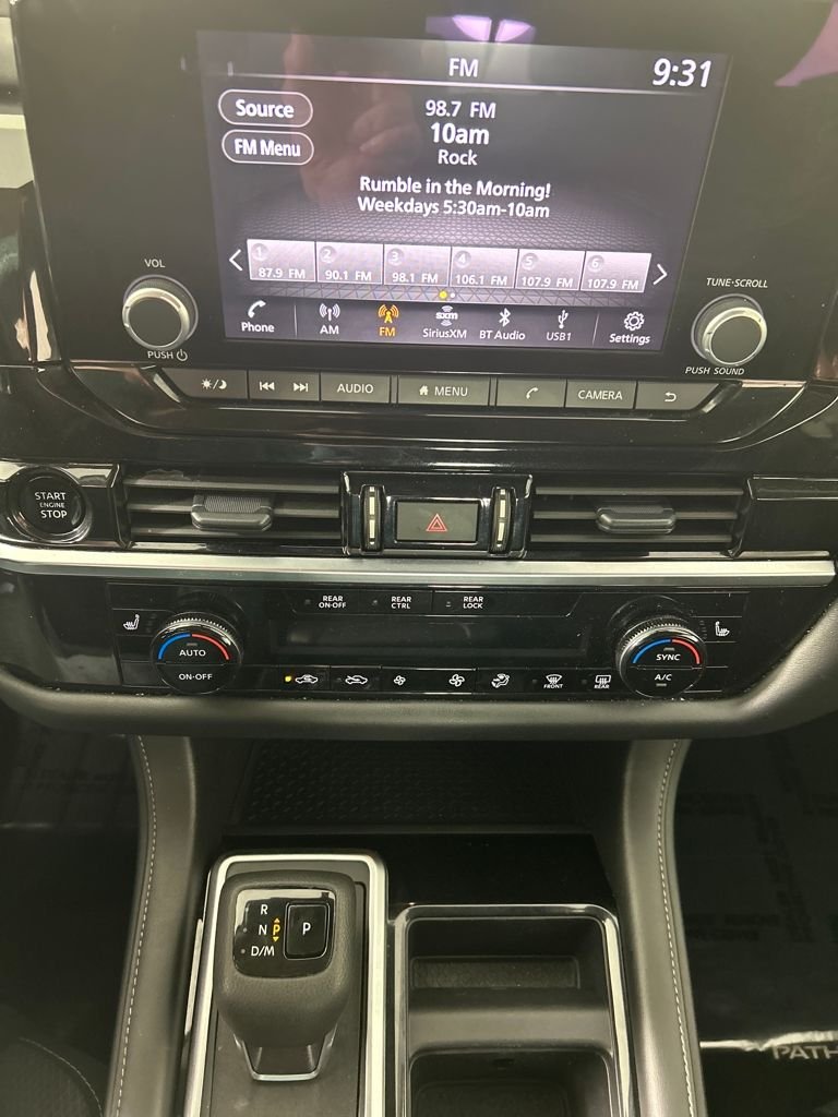 Used 2025 Silver Nissan SV image 28