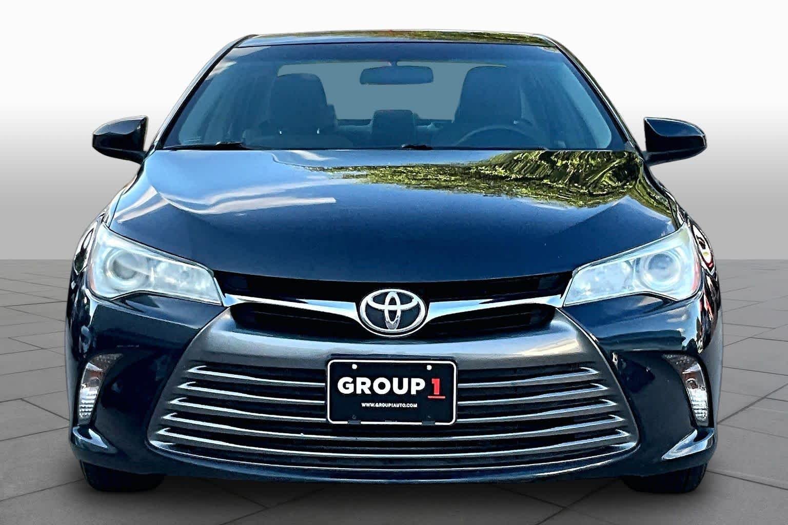 Used 2016 Cosmic Gray Mica Toyota LE image 4