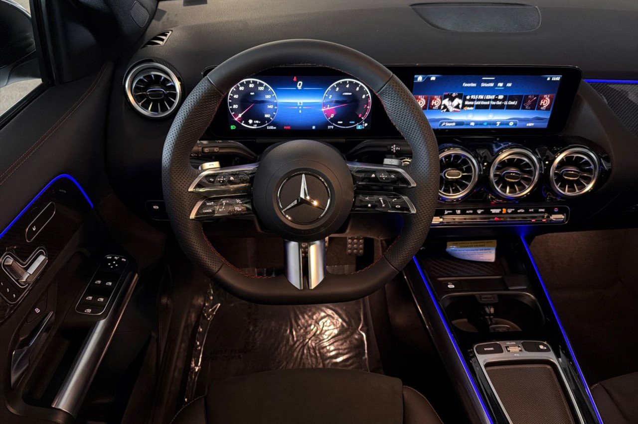 New 2026 Polar White Mercedes-Benz GLA 250 SUV image 13