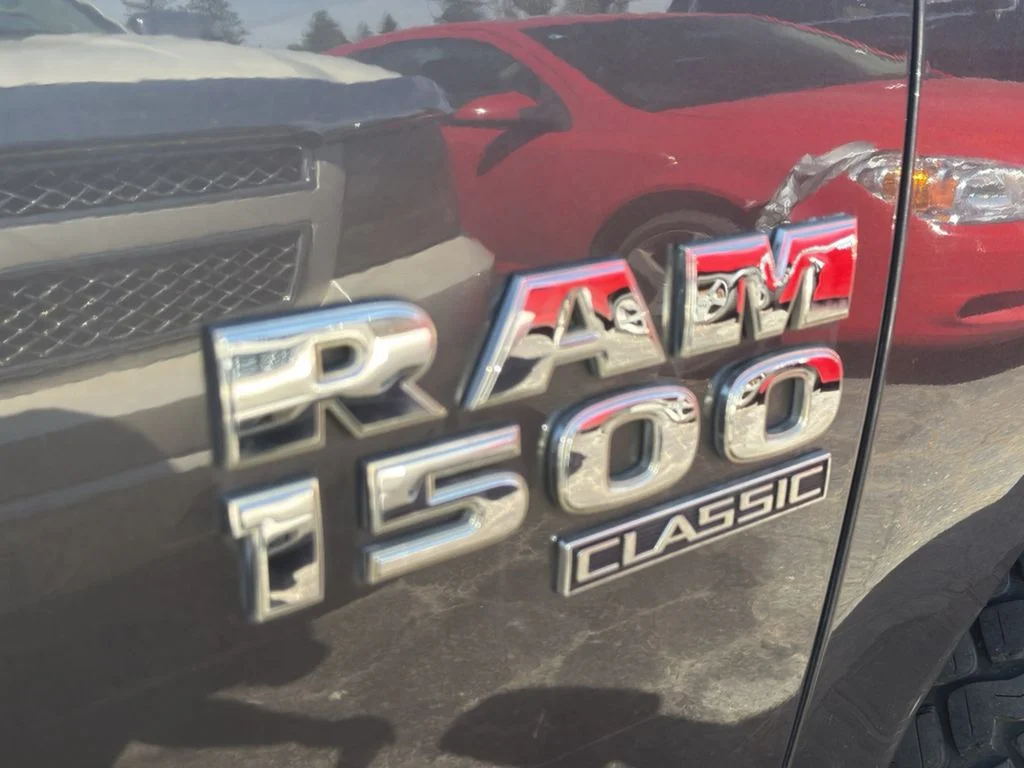 Used 2020 Granite Crystal Metallic Clearcoat Ram Tradesman image 10