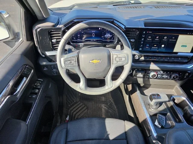 Used 2023 IRIDESCENT PEARL TRICOAT Chevrolet LTZ image 15