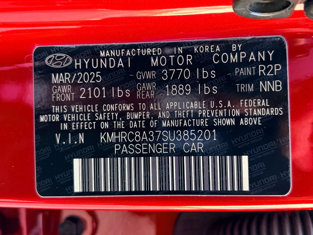 Used 2025 Ultimate Red Hyundai Limited image 34