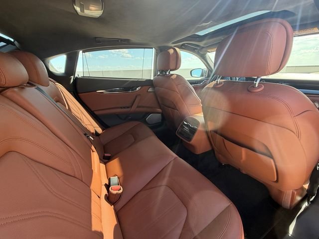 Used 2023  Maserati Modena Q4 image 17