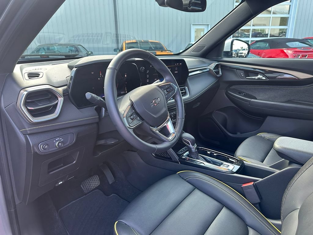 Used 2024 Sterling Gray Metallic Chevrolet ACTIV image 19