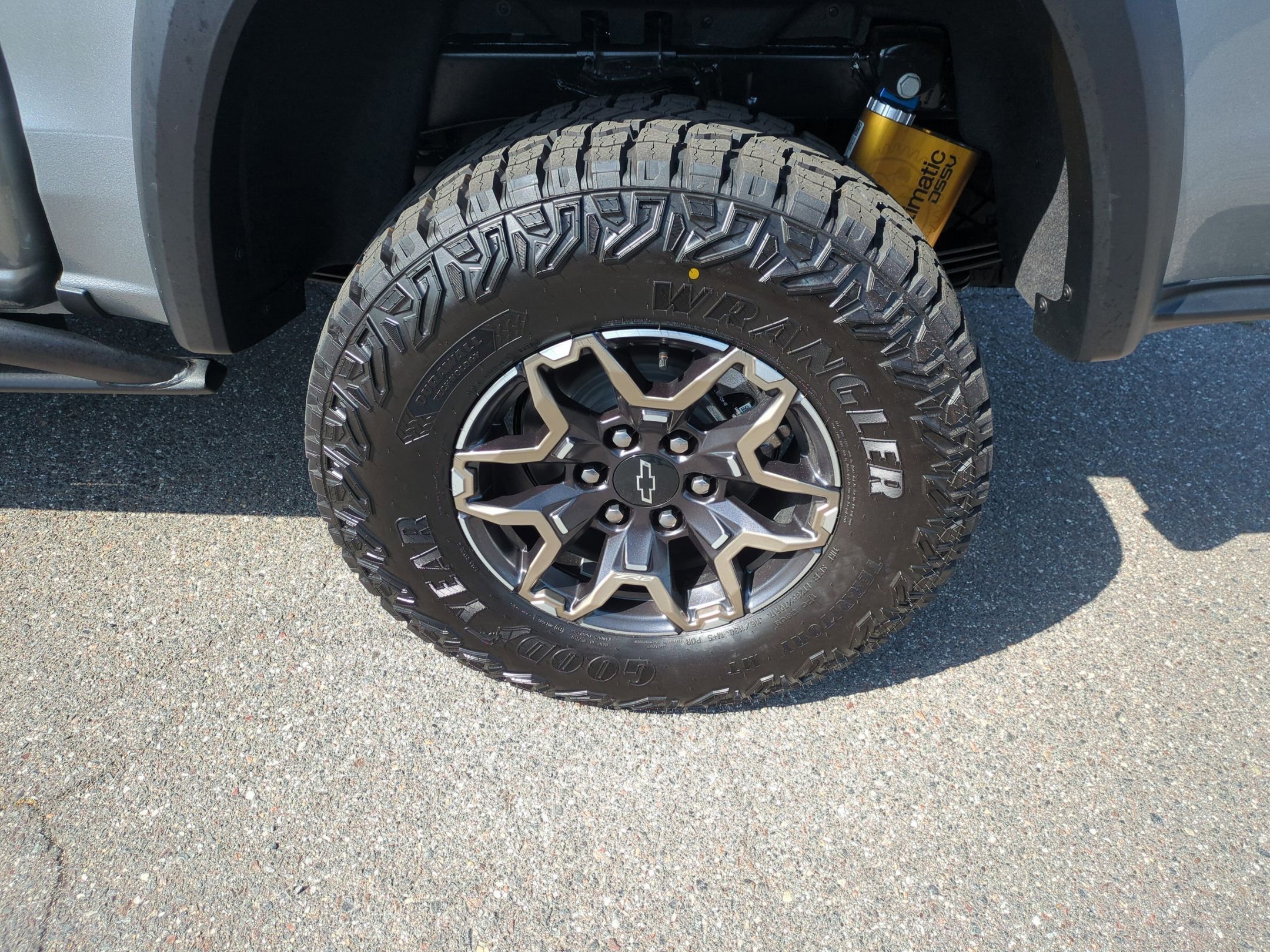 2026 Chevrolet Colorado ZR2 - Photo 9
