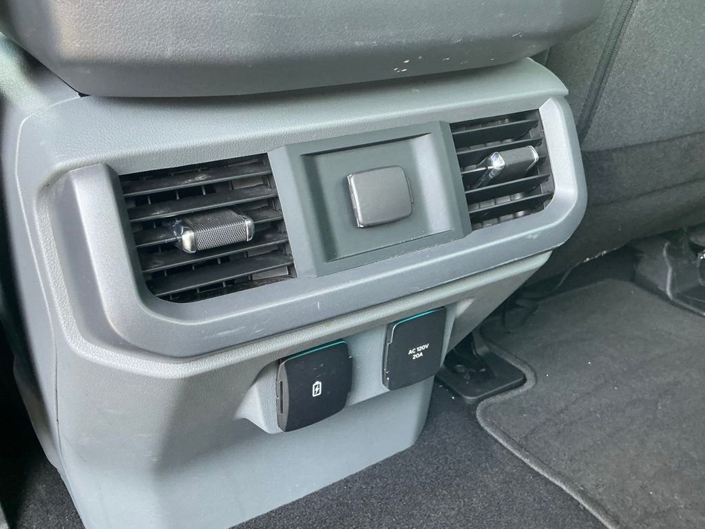 Used 2025 Black Ford XLT image 28