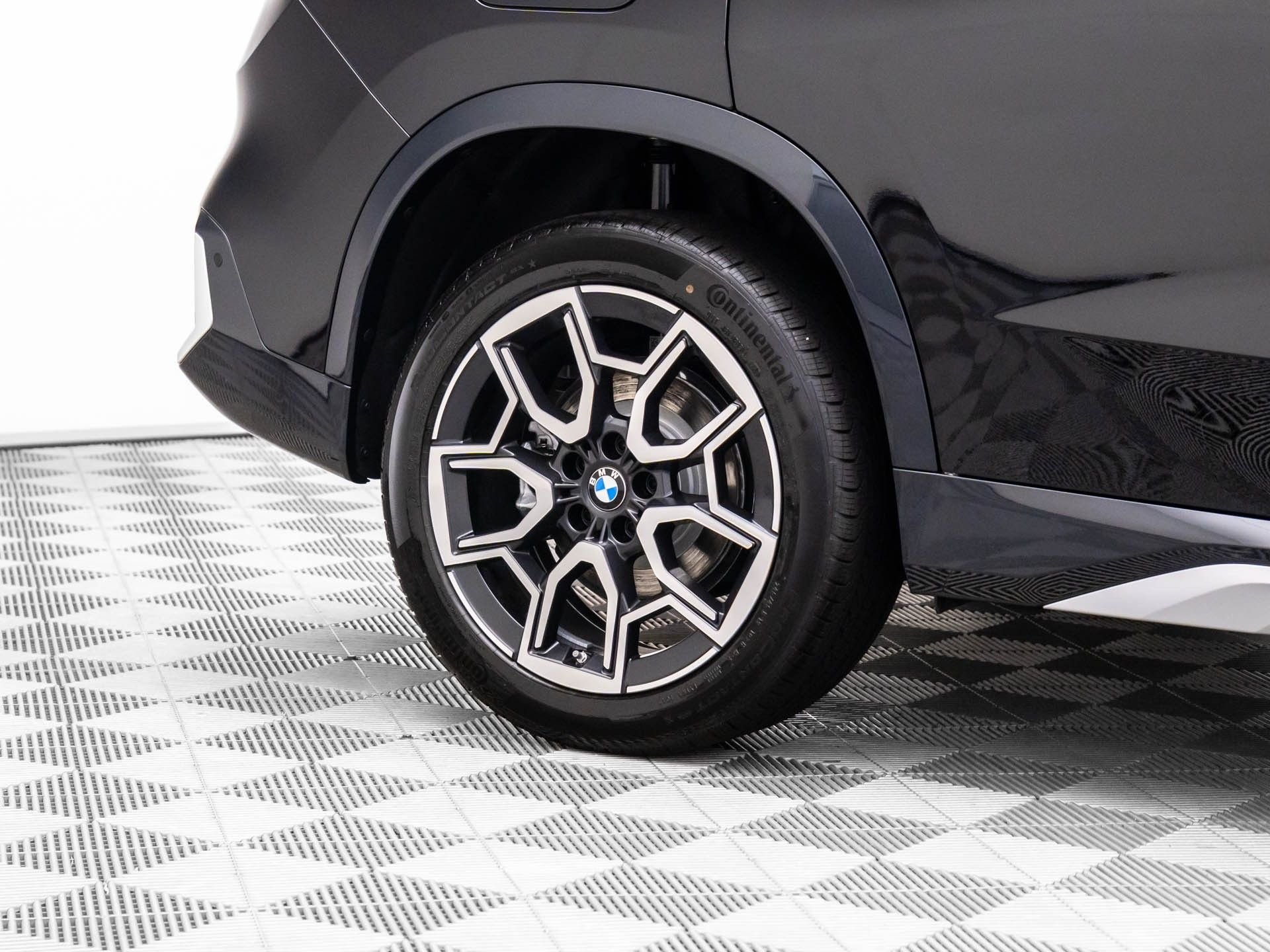 2026 BMW X1 28i - Photo 29
