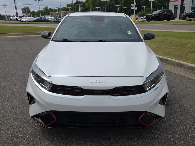 Used 2024 White Kia GT-Line image 2