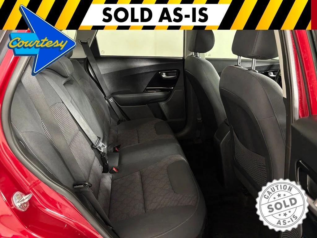 Used 2021 Red Kia LXS image 37
