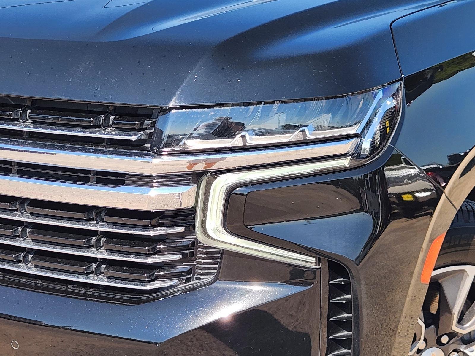 2024 Chevrolet Suburban LT - Photo 6