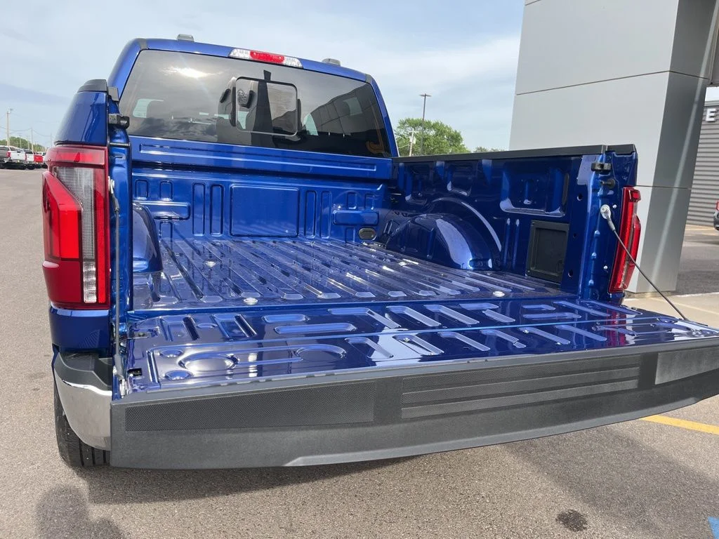 New 2026 Blue Ford Lariat image 31