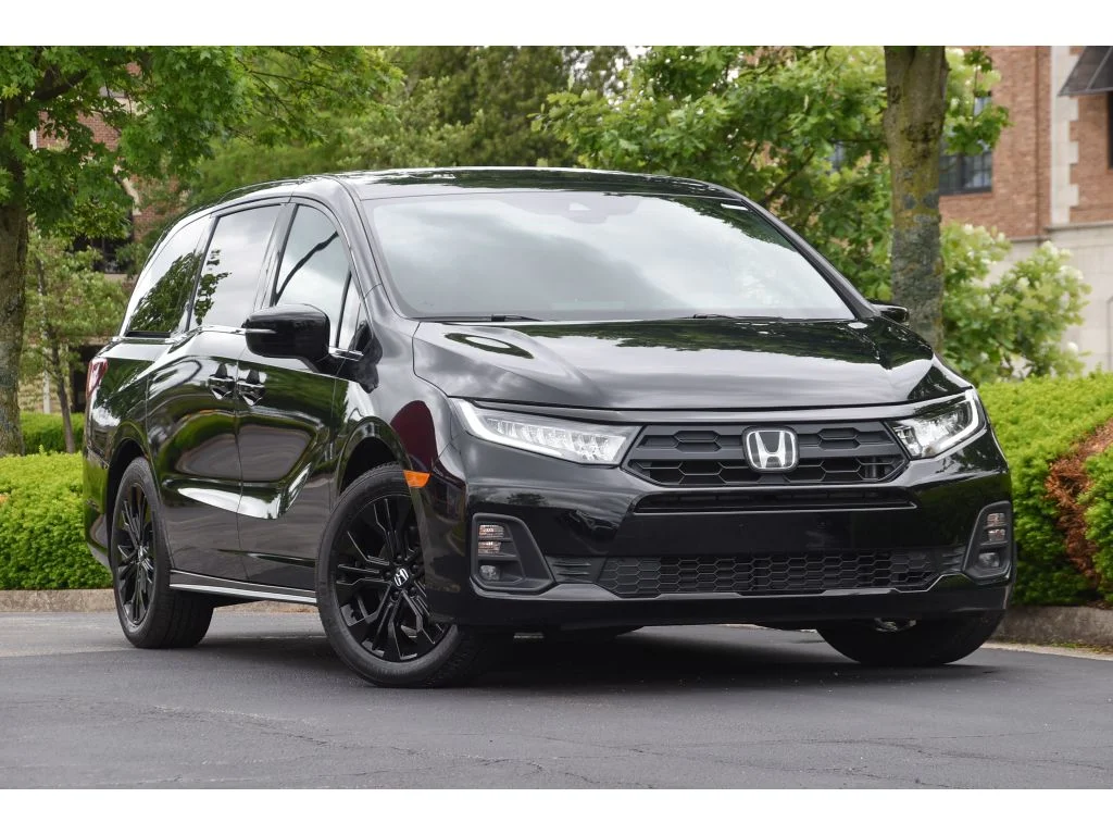 Used 2025 Blk Honda Sport-L image 1