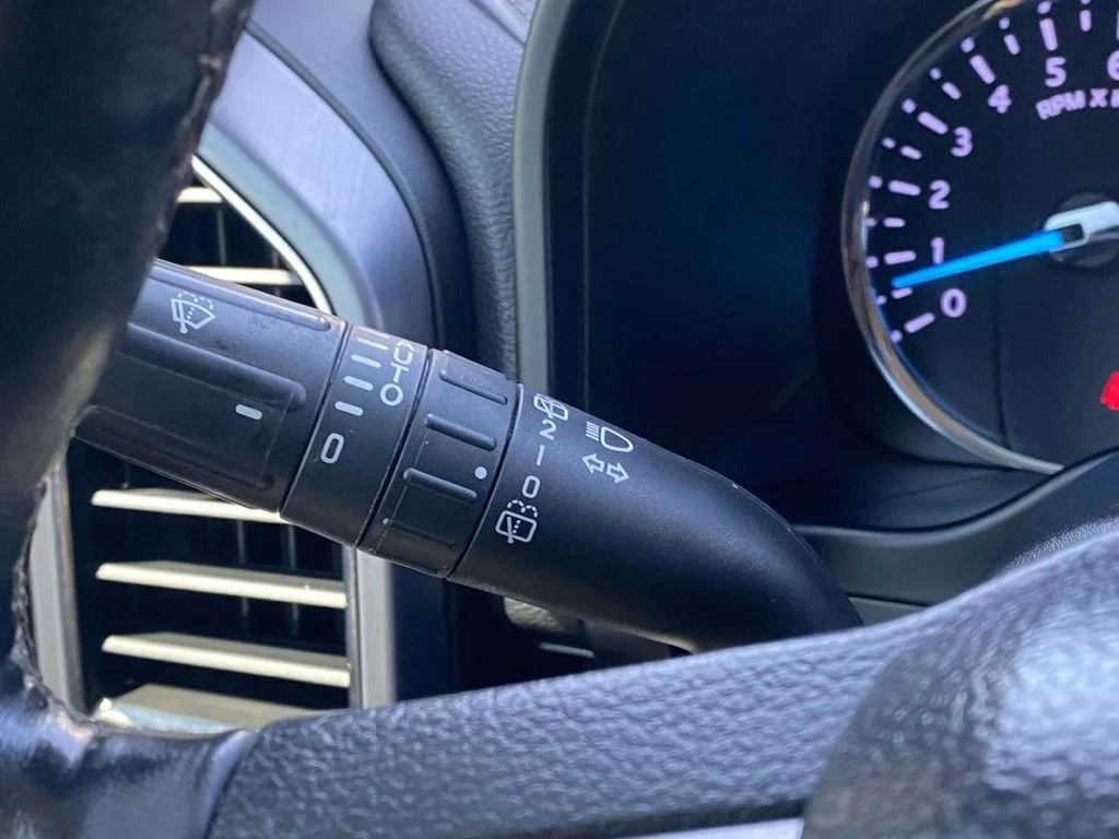 Used 2019 White Ford Platinum image 34