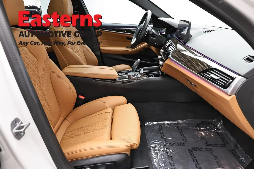 Used 2023 White BMW 530e iPerformance image 28
