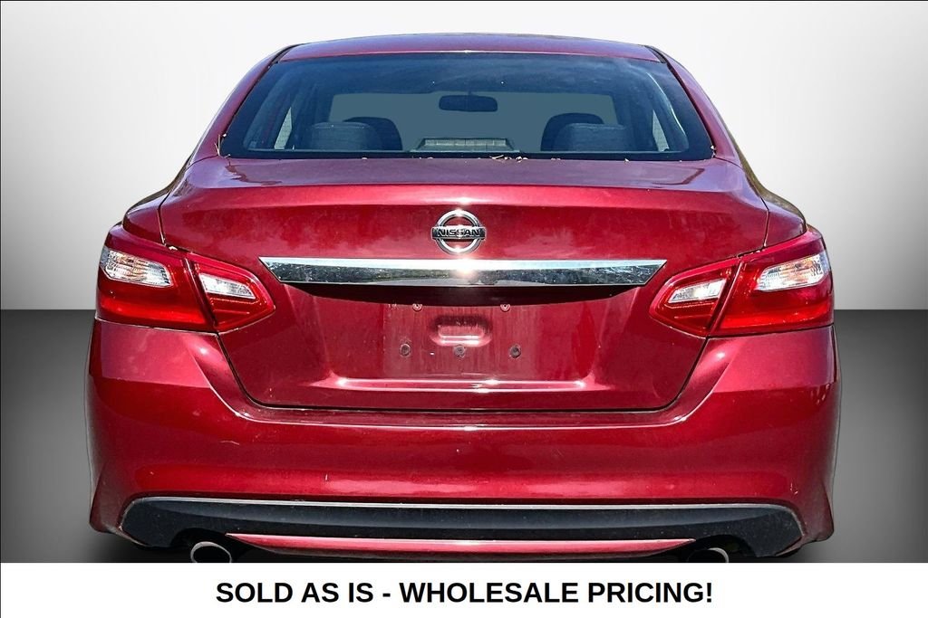Used 2017 Red Nissan 2.5 S image 5