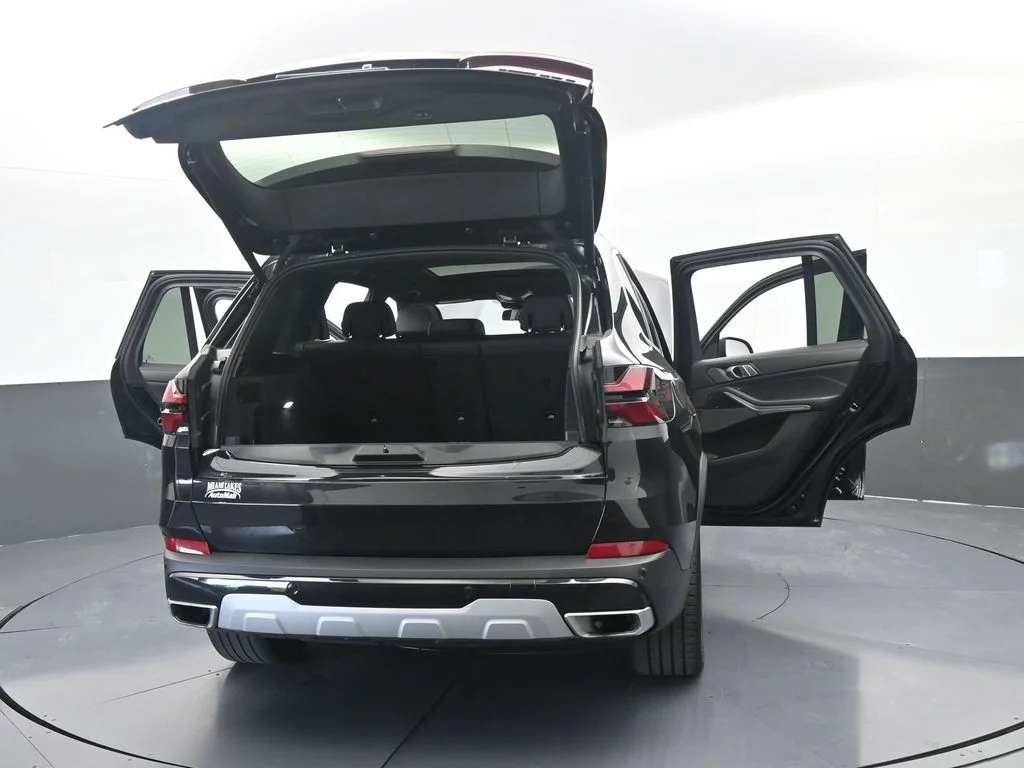Used 2025 Black Sapphire Metallic BMW xDrive50e image 80
