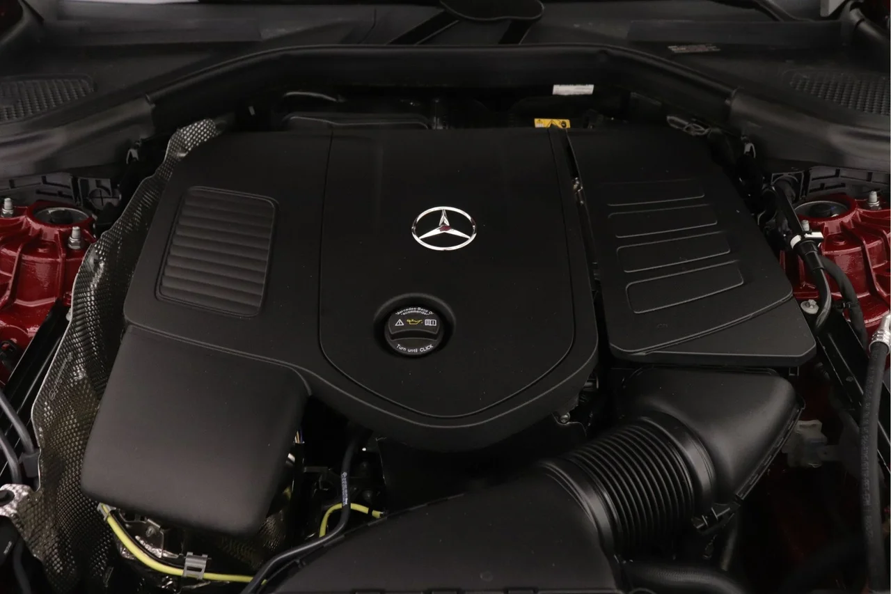 New 2026 MANUFAKTUR Patagonia Red Metallic Mercedes-Benz 300 image 9